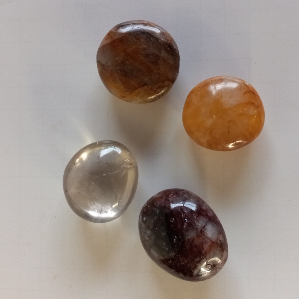 Bundle of Crystal Palmstones.